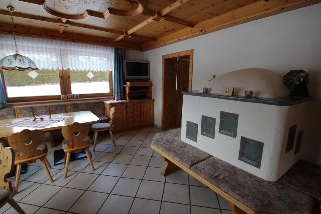 Ferienwohnungen Monja Und Dietmar Thoeni Арцль-ім-Пітцталь Екстер'єр фото